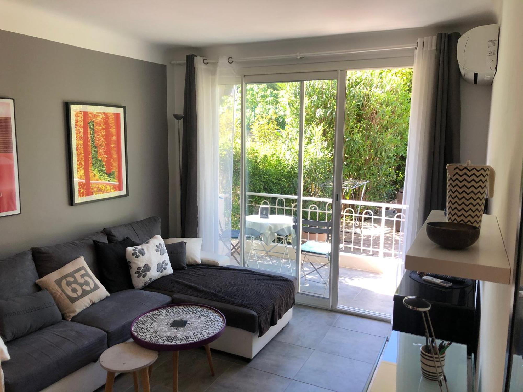 Only 60M To The Beach, 2 Bedroom Cozy Apartment, 80M2 Big Garden, Very Central Cannes Exteriör bild